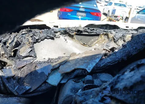 2000 Ford F-150 Lariat/Work Series/Xl/Xlt из США, поврежденный, VIN 1FTRX17LXYKA11435